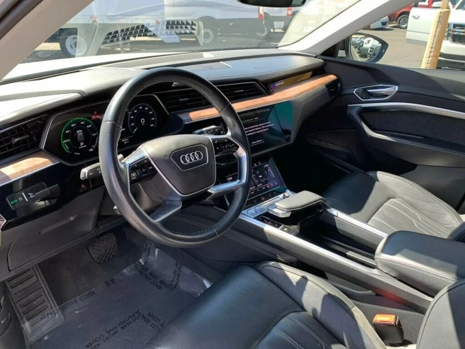 2019 Audi e-tron - Image 8 of 20