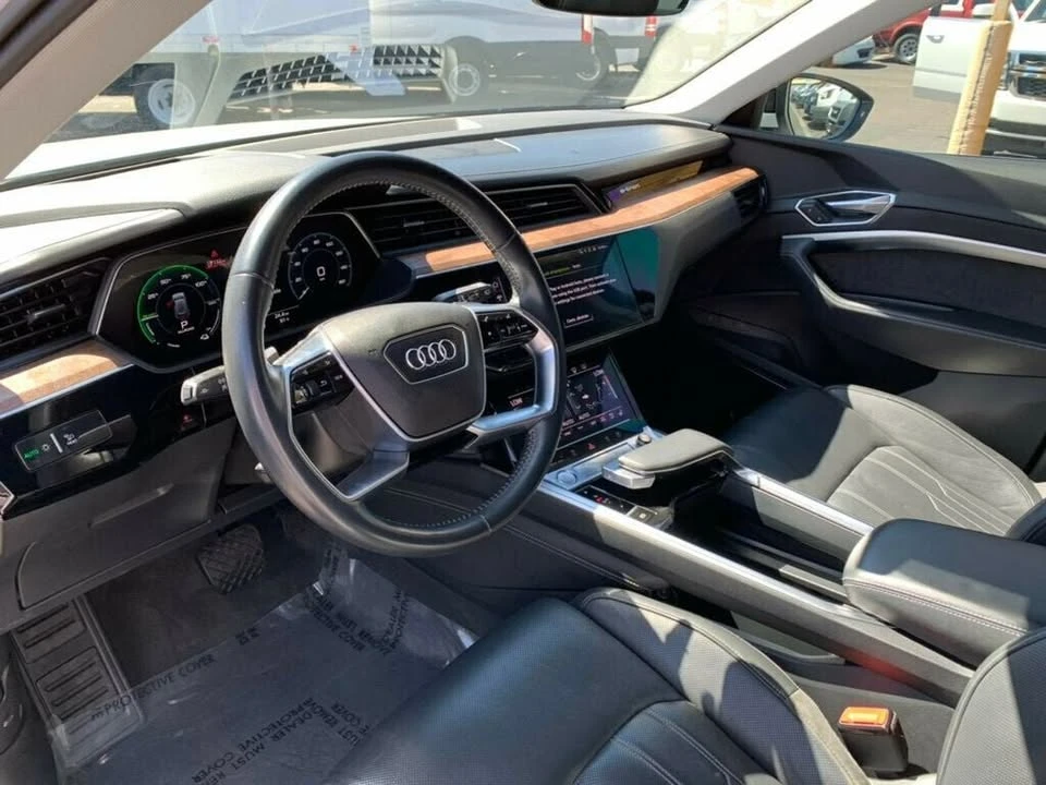 2019 Audi e-tron - Image 8 of 19