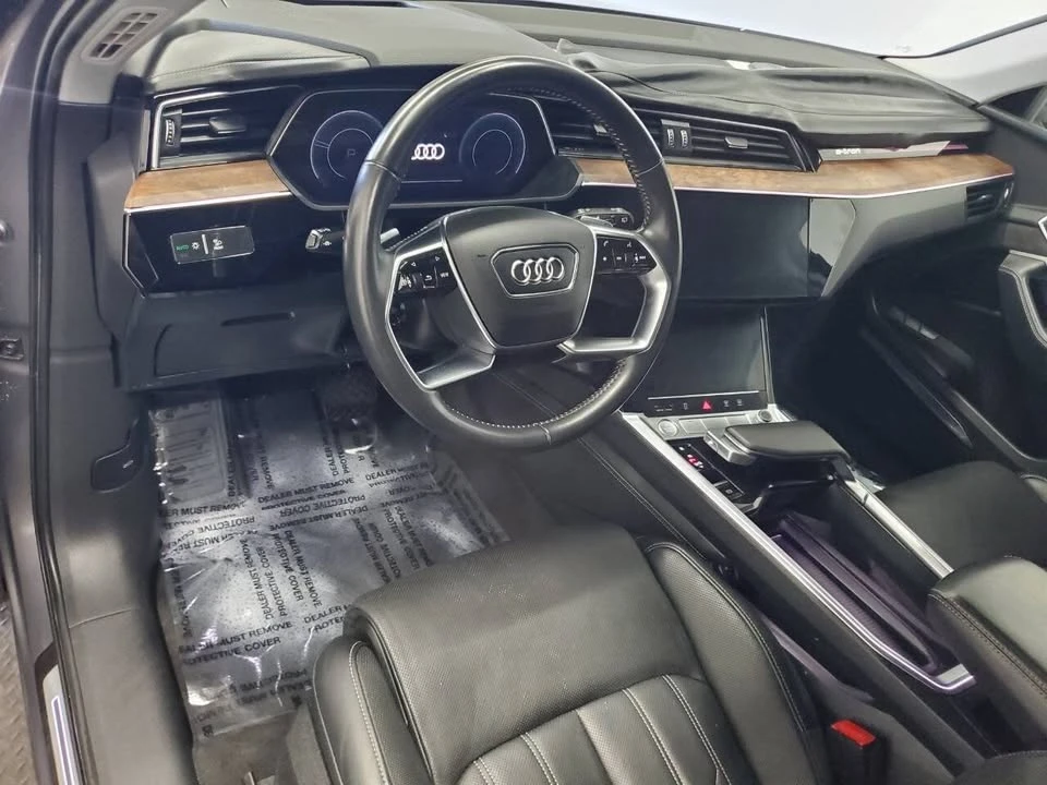 2019 Audi e-tron - Image 8 of 20