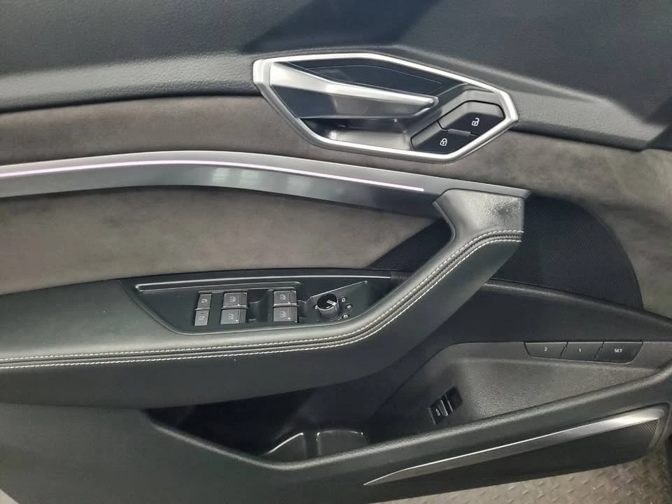 2019 Audi e-tron - Image 10 of 20