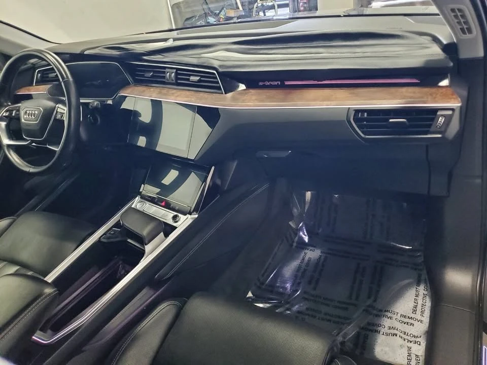 2019 Audi e-tron - Image 14 of 20