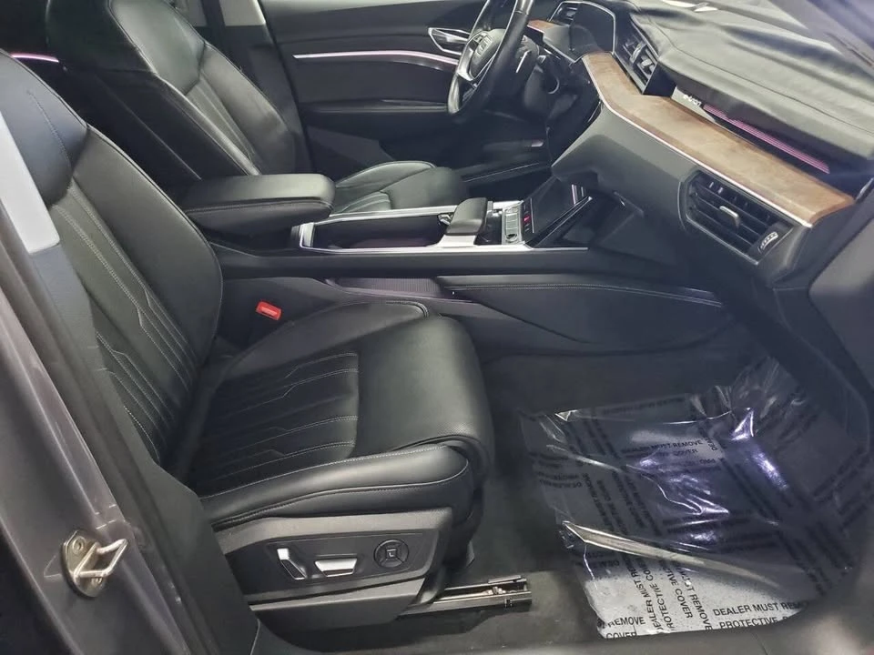 2019 Audi e-tron - Image 15 of 20