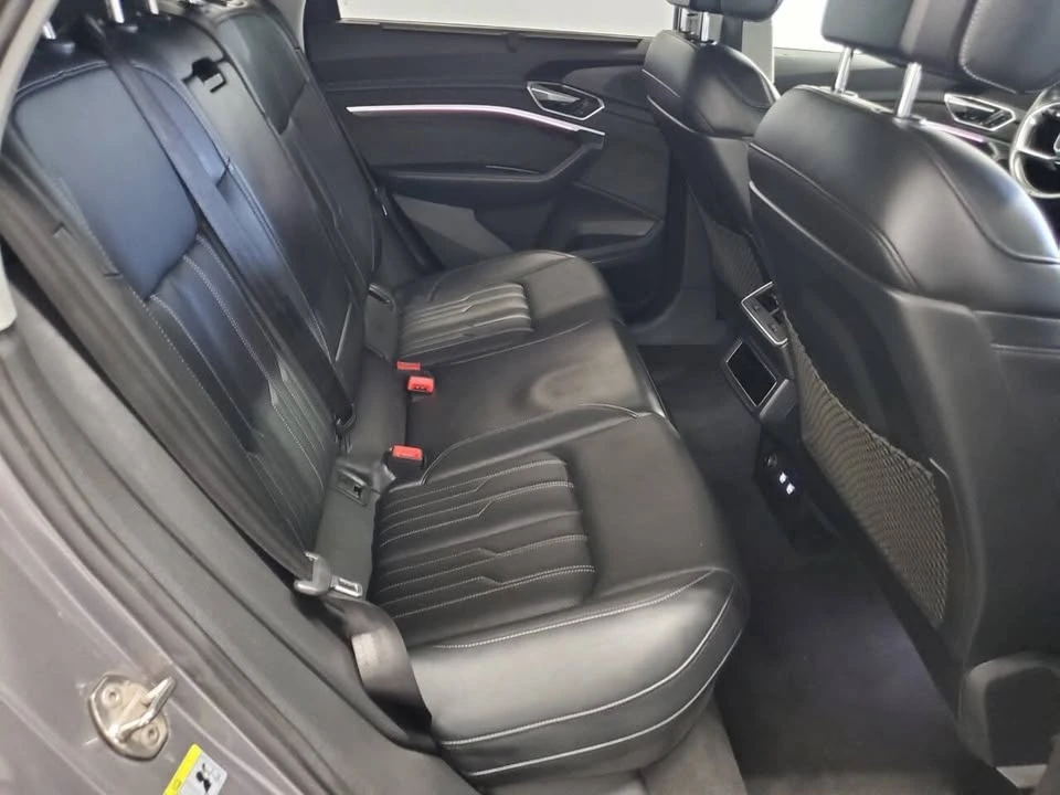 2019 Audi e-tron - Image 17 of 20