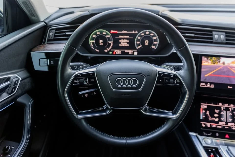 2019 Audi e-tron - Image 14 of 18