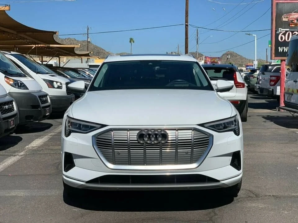2019 Audi e-tron - Image 17 of 20