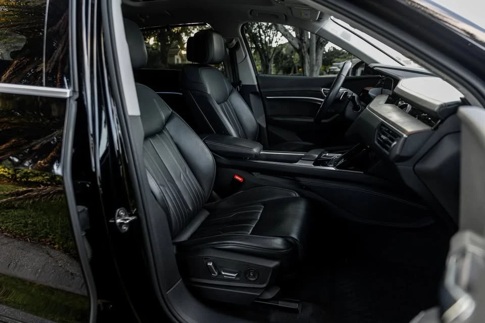 2019 Audi e-tron - Image 12 of 18