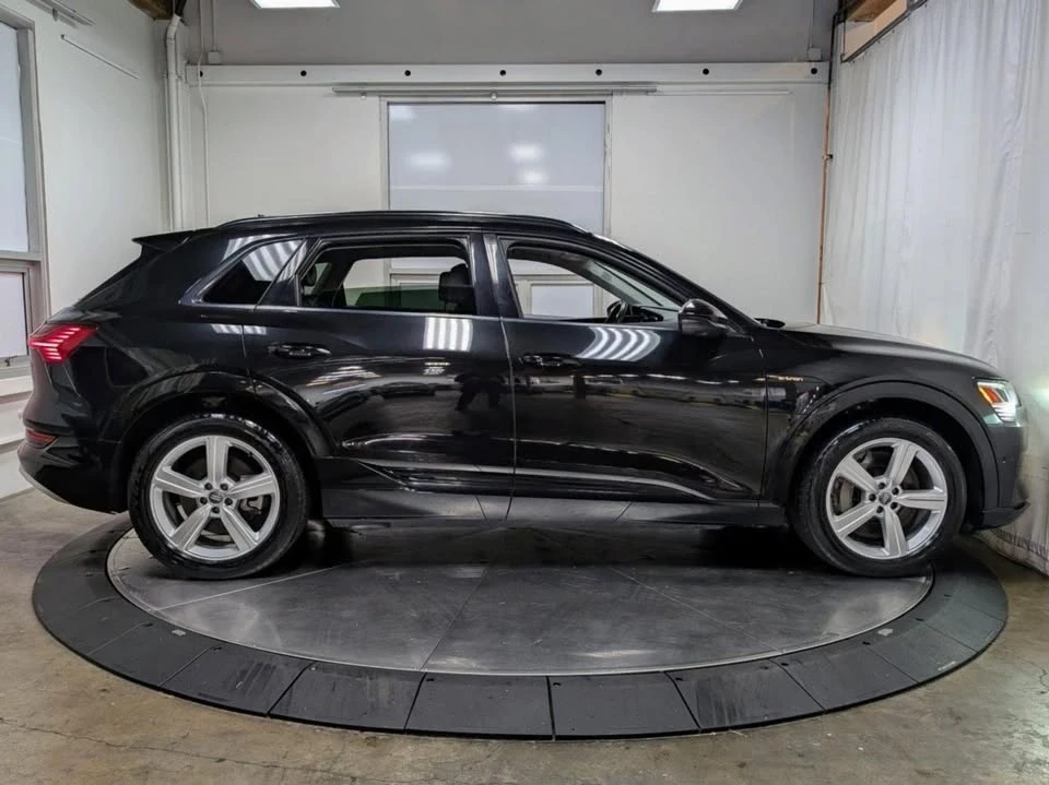 2019 Audi e-tron - Image 10 of 16