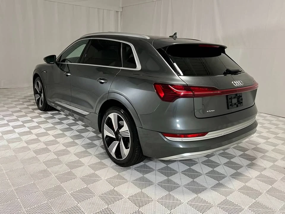 2019 Audi e-tron - Image 5 of 19