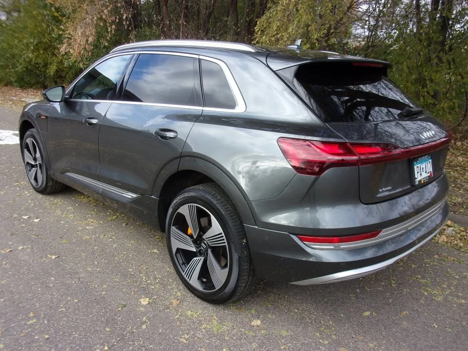 2019 Audi e-tron - Image 3 of 20
