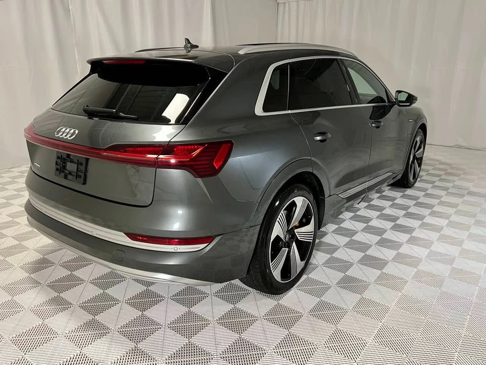 2019 Audi e-tron - Image 4 of 19