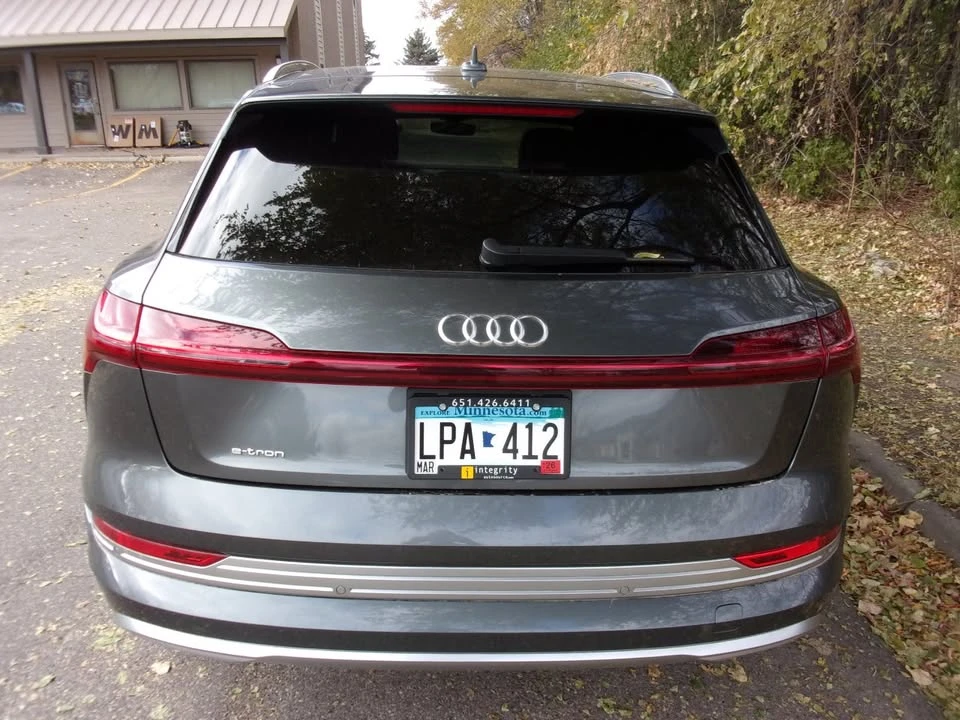 2019 Audi e-tron - Image 4 of 20