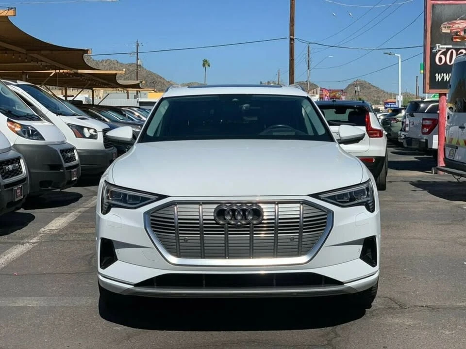 2019 Audi e-tron - Image 17 of 20