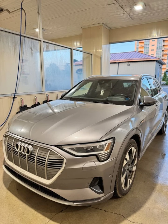 2019 Audi e-tron - Image 2 of 7