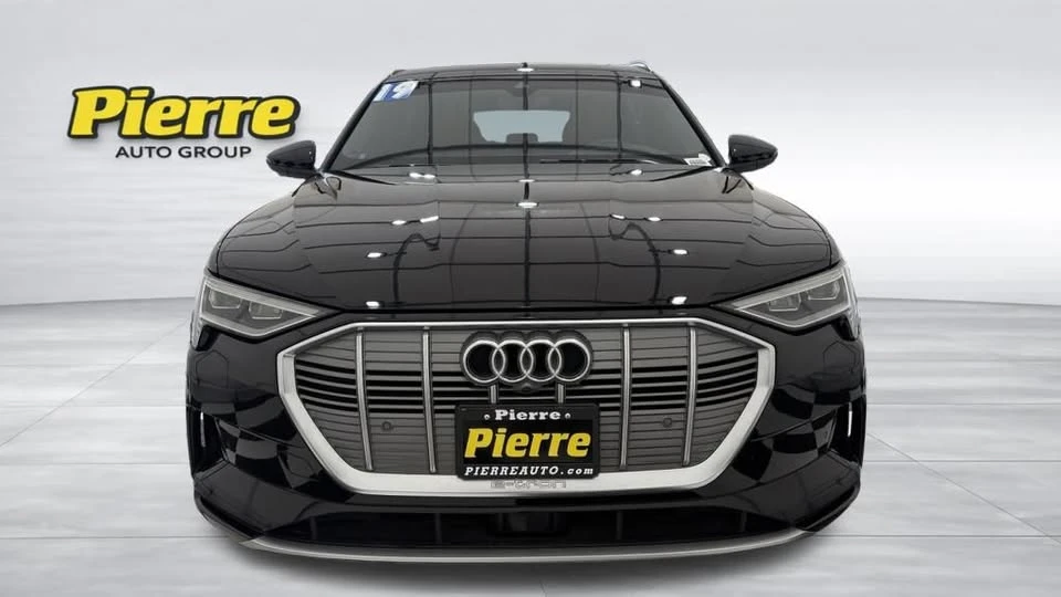 2019 Audi e-tron - Image 11 of 20
