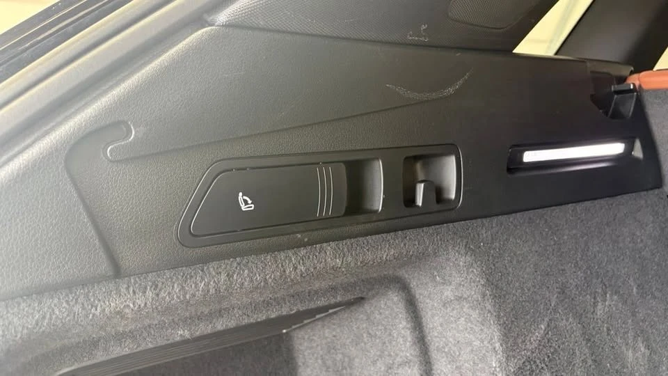 2019 Audi e-tron - Image 6 of 20