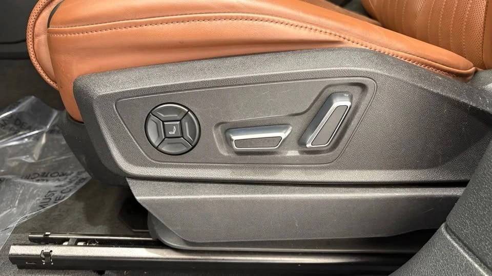 2019 Audi e-tron - Image 13 of 20