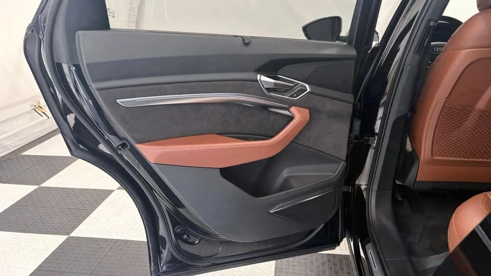 2019 Audi e-tron - Image 19 of 20