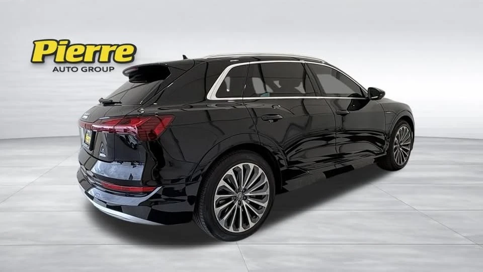 2019 Audi e-tron - Image 9 of 20