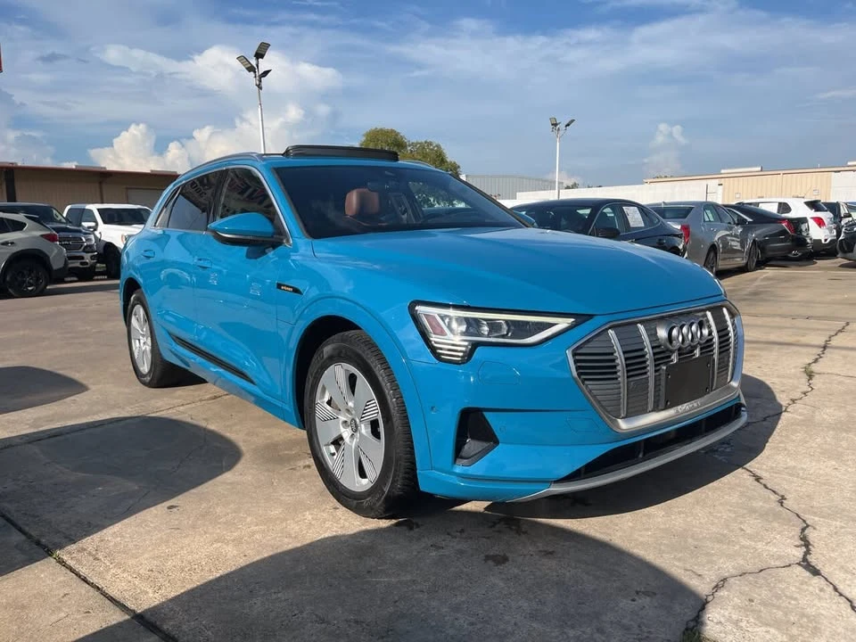 2019 Audi e-tron - Image 6 of 12