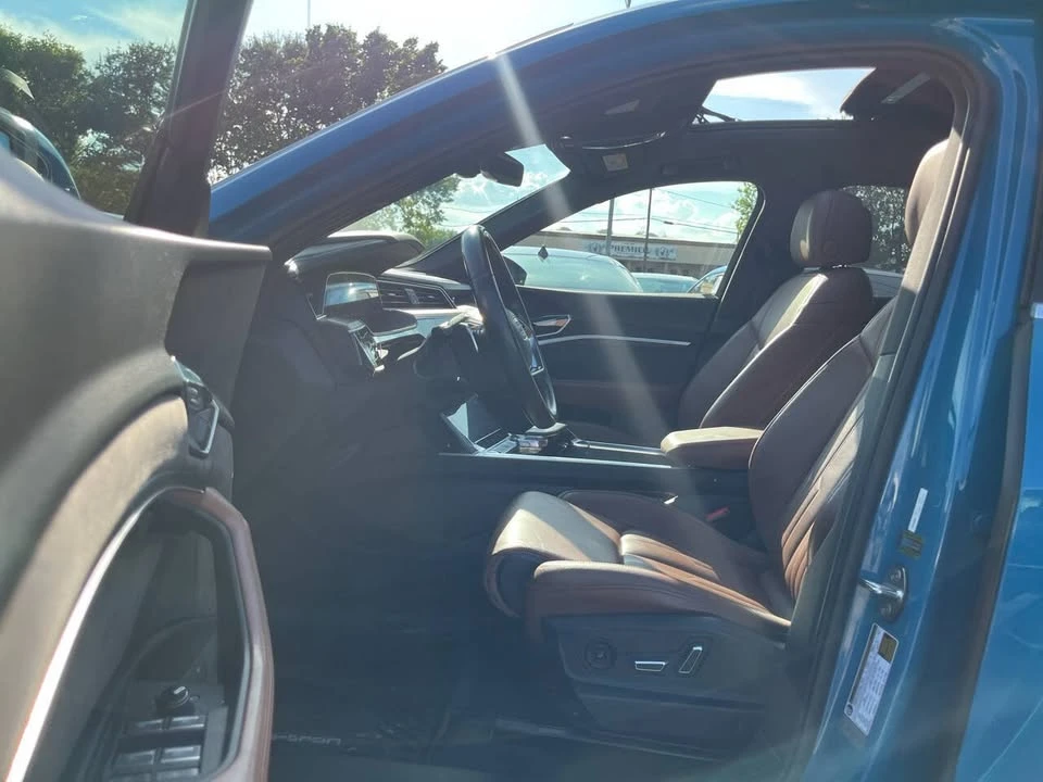 2019 Audi e-tron - Image 7 of 12