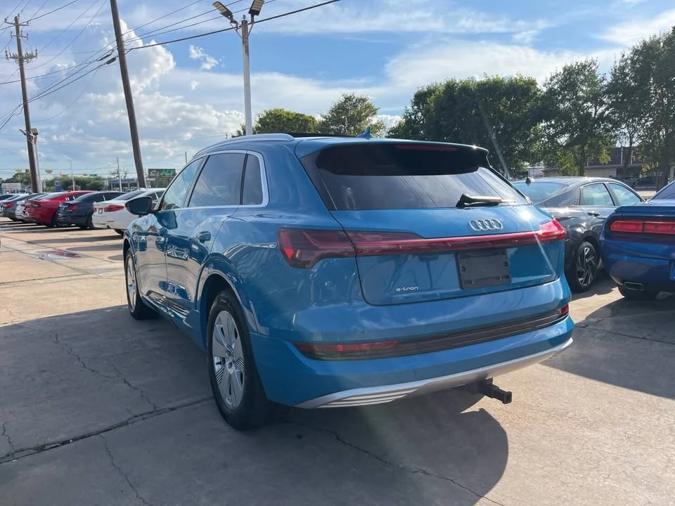 2019 Audi e-tron - Image 3 of 12