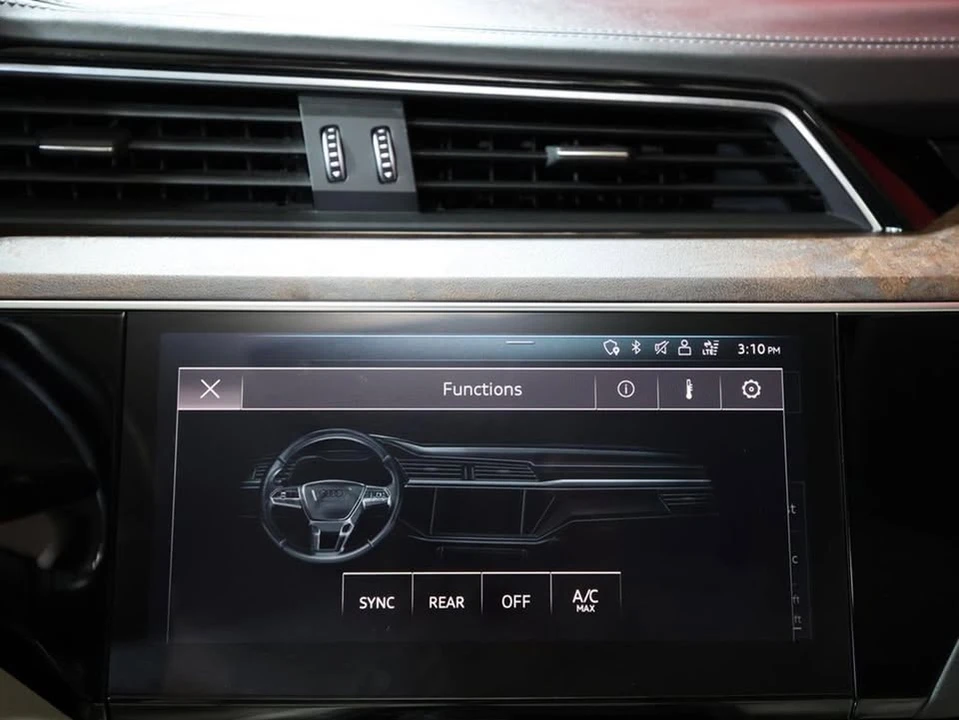 2019 Audi e-tron - Image 16 of 18