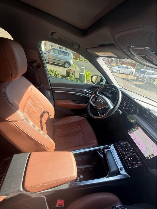 2019 Audi e-tron - Image 13 of 19
