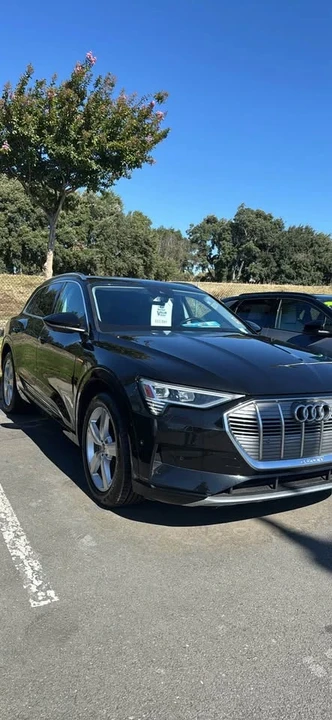 2019 Audi e-tron - Image 2 of 6