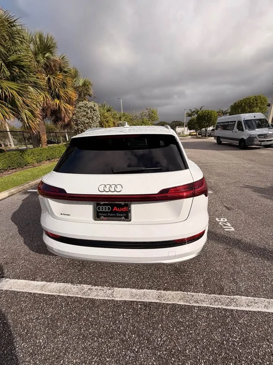 2019 Audi e-tron - Image 3 of 11
