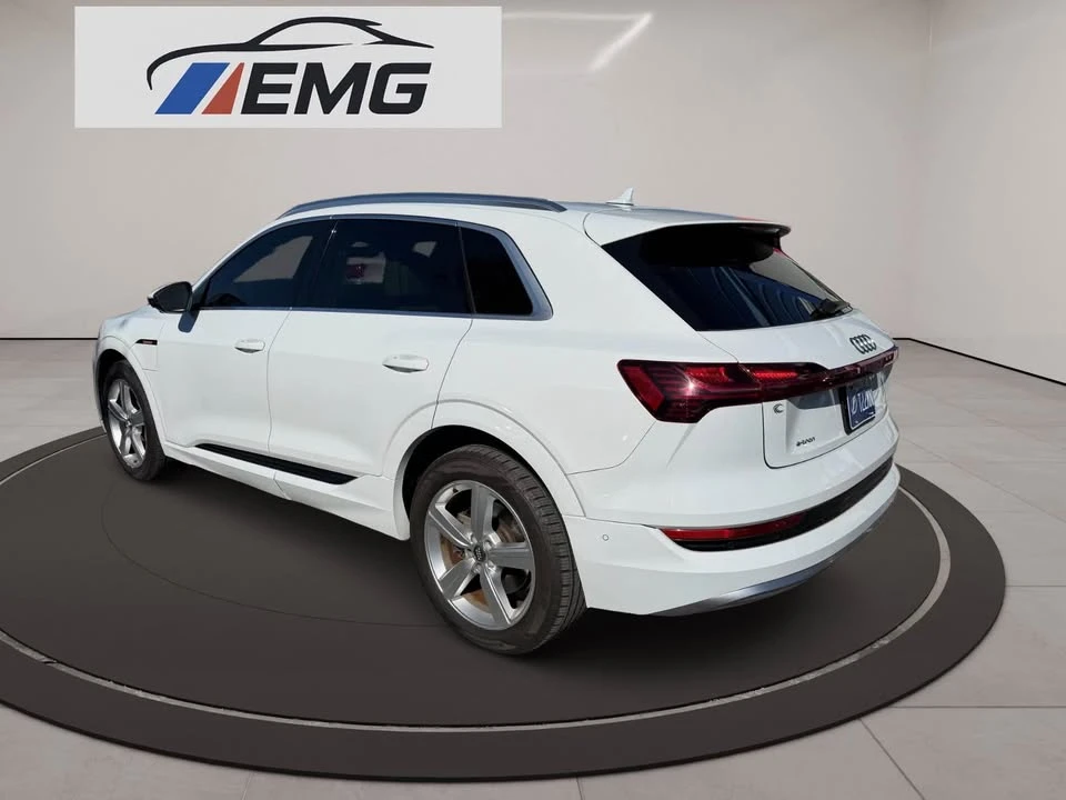 2019 Audi e-tron - Image 2 of 8