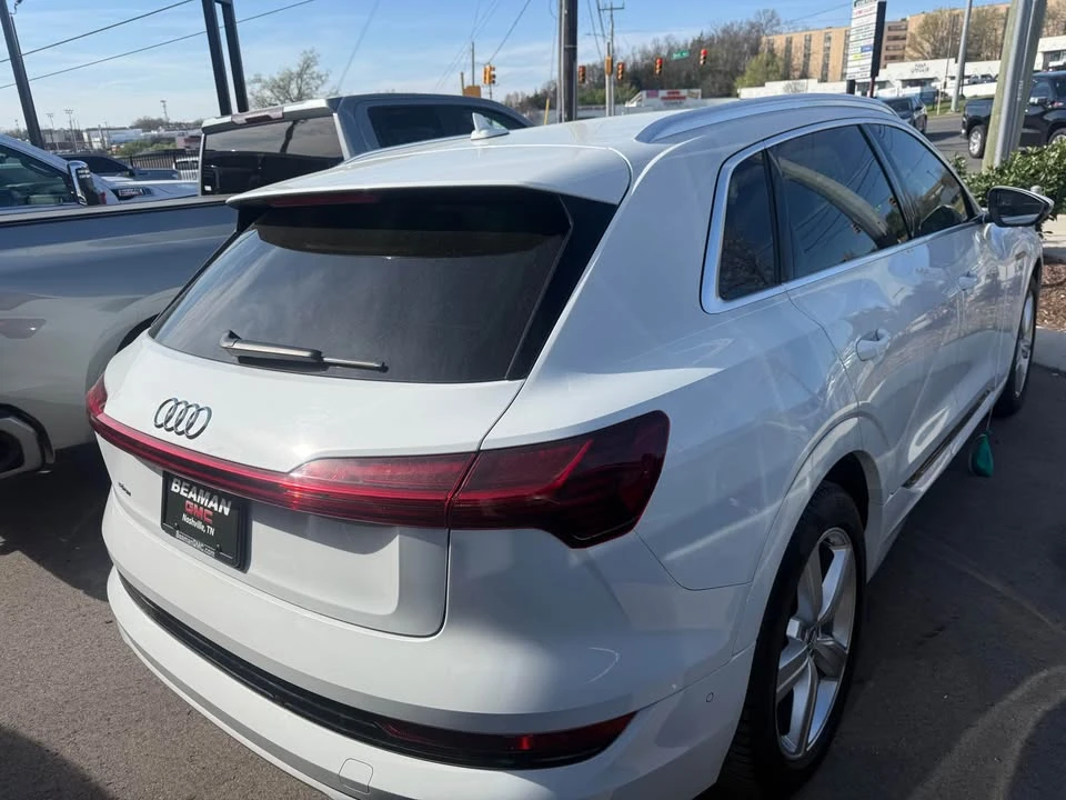 2019 Audi e-tron - Image 3 of 10