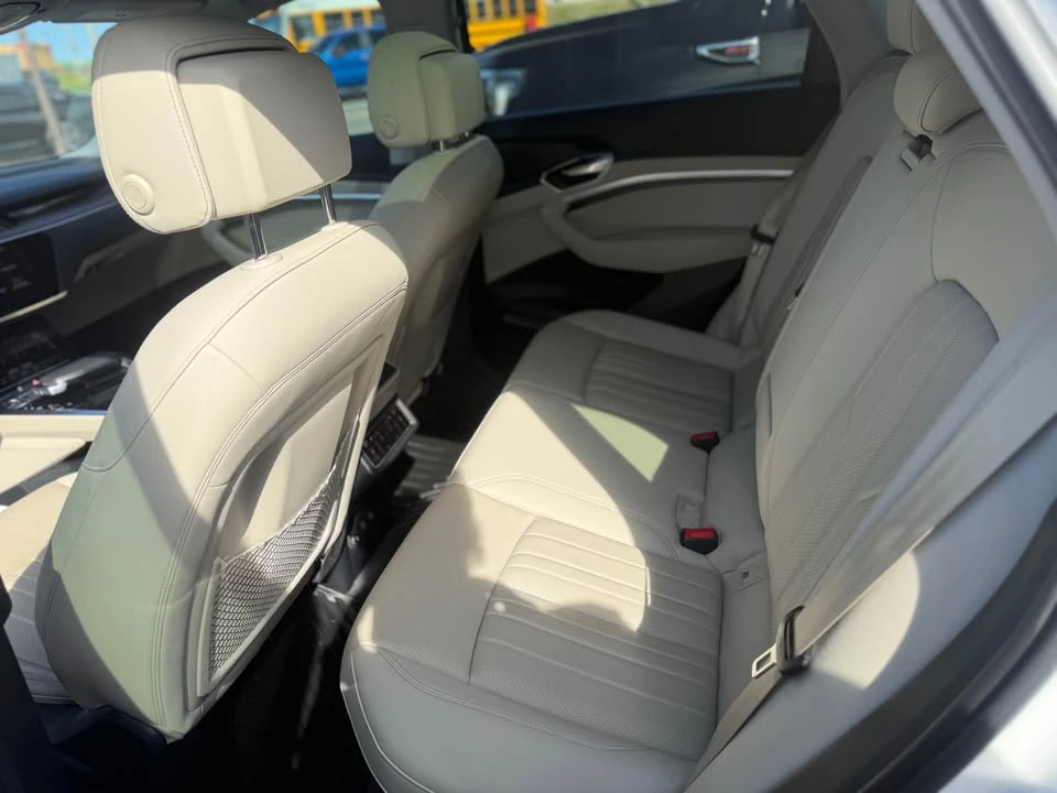 2019 Audi e-tron - Image 9 of 10