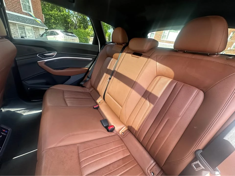 2019 Audi e-tron - Image 7 of 19