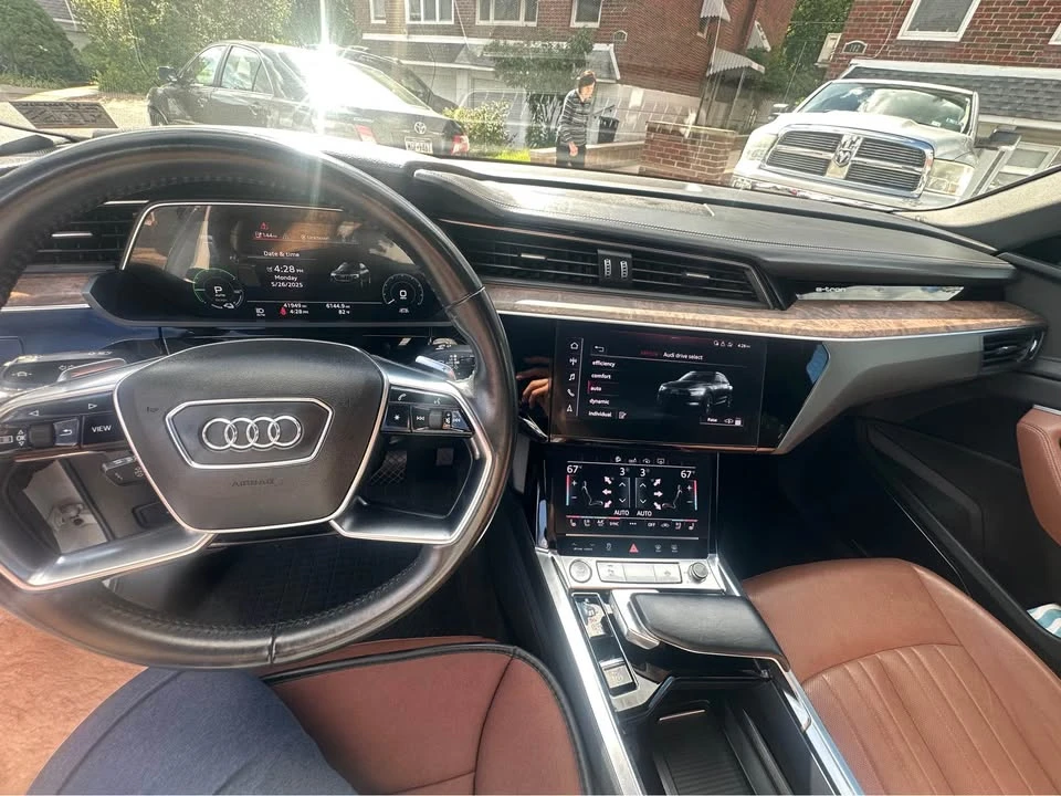 2019 Audi e-tron - Image 3 of 19