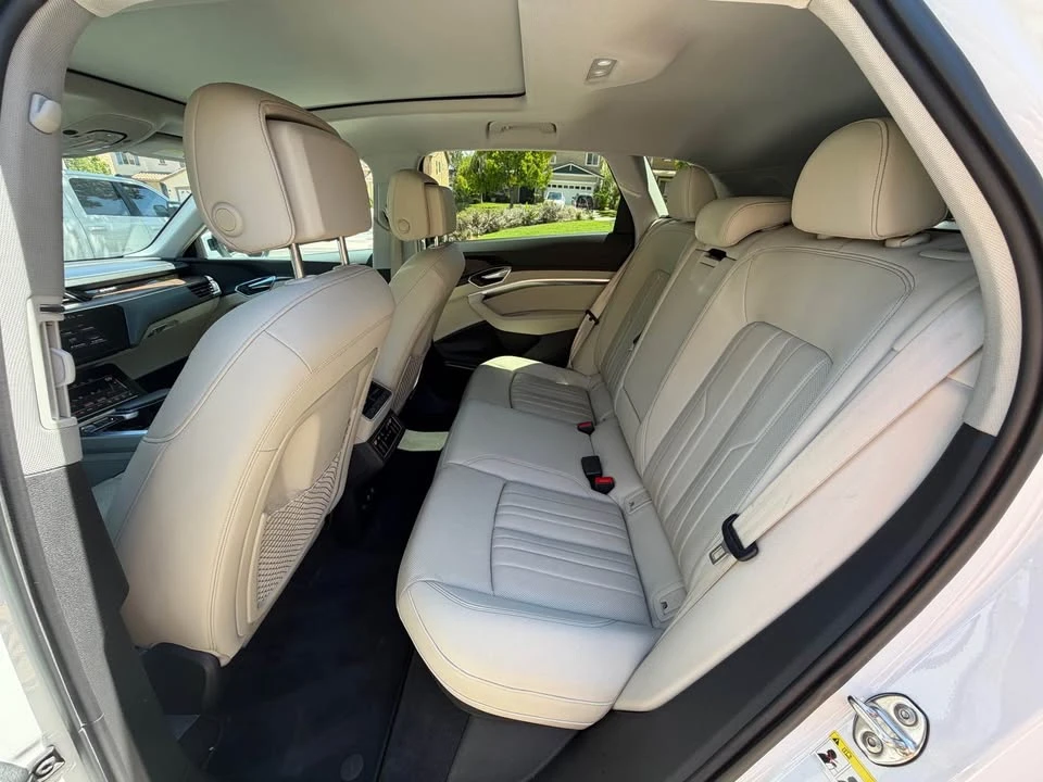 2019 Audi e-tron - Image 11 of 12