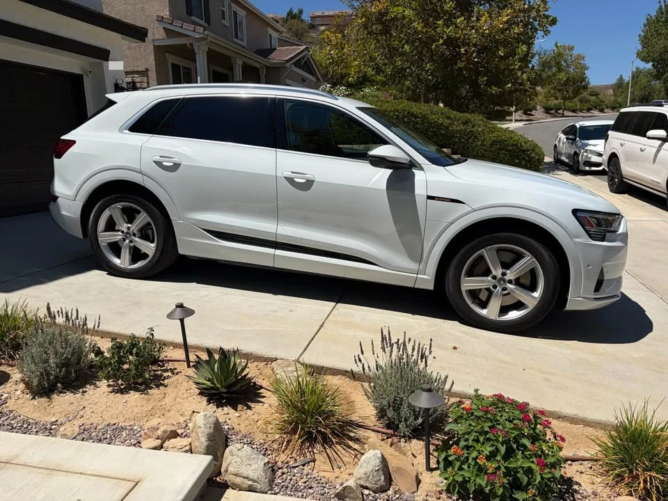2019 Audi e-tron - Image 6 of 12