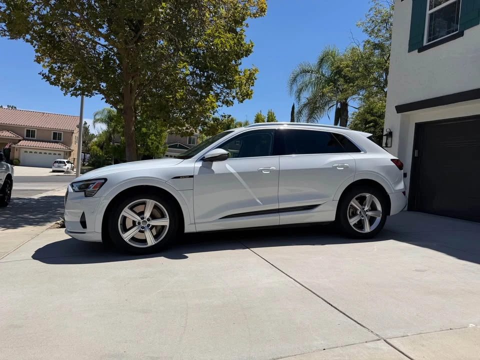 2019 Audi e-tron - Image 3 of 12
