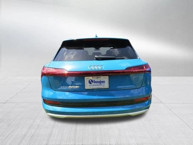 2019 Audi e-tron - Image 5 of 20