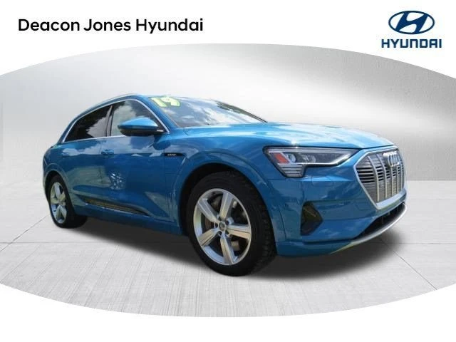 2019 Audi e-tron - Image 7 of 20