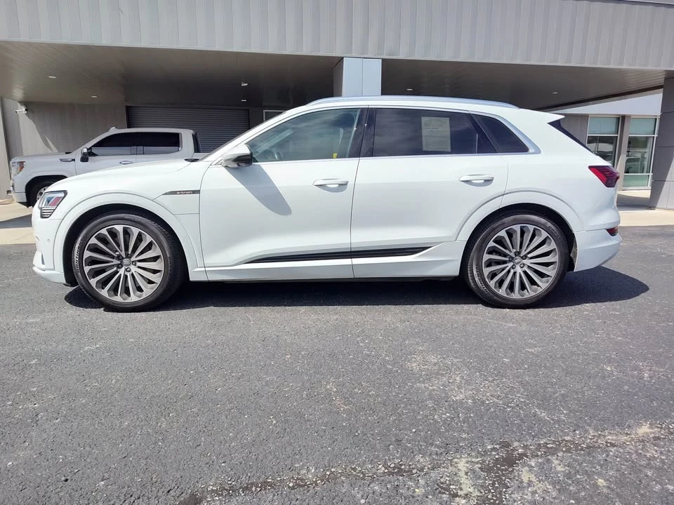 2019 Audi e-tron - Image 6 of 16