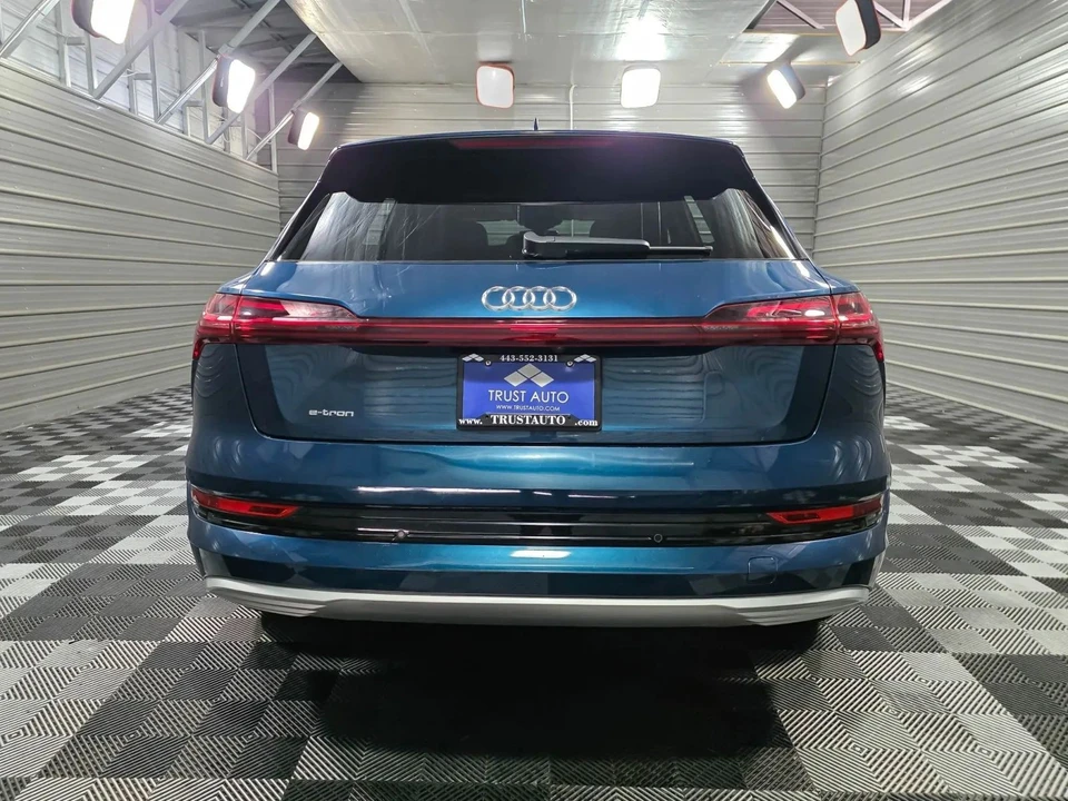 2019 Audi e-tron - Image 6 of 12