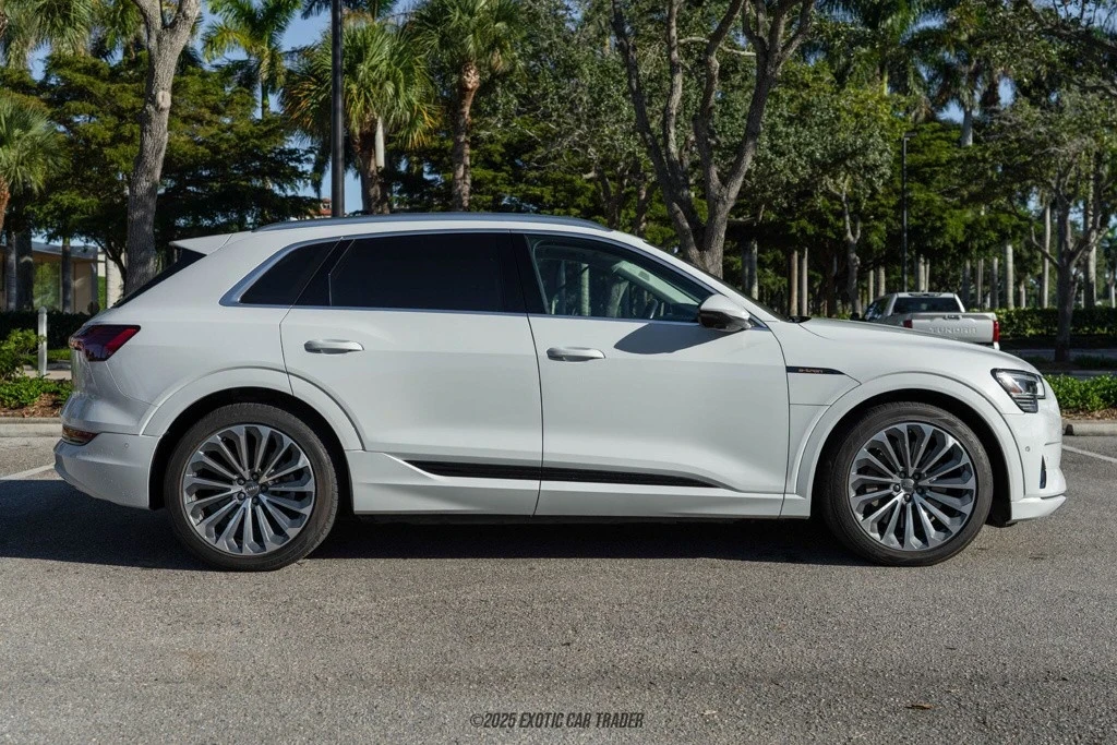 2019 Audi e-tron - Image 9 of 12