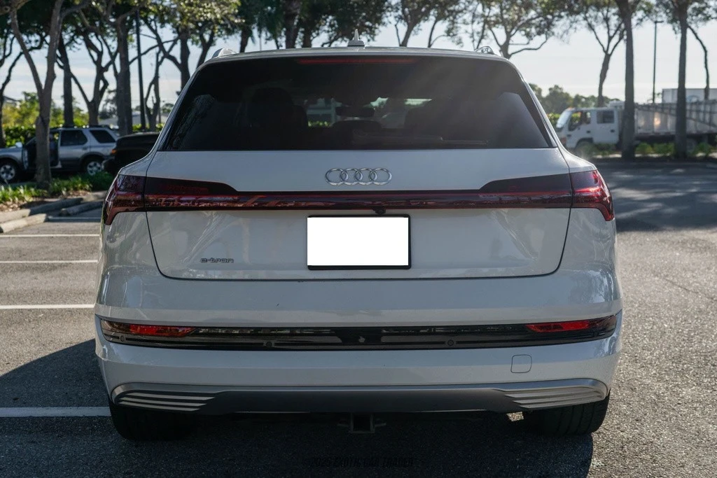 2019 Audi e-tron - Image 7 of 12