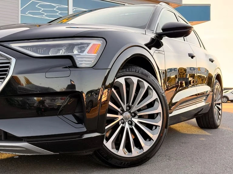 2019 Audi e-tron - Image 2 of 20