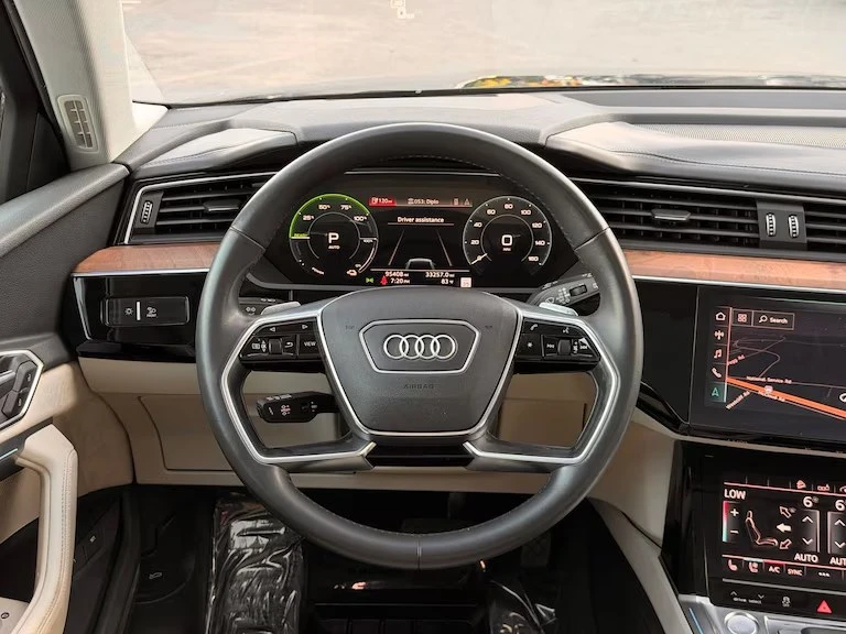 2019 Audi e-tron - Image 10 of 20