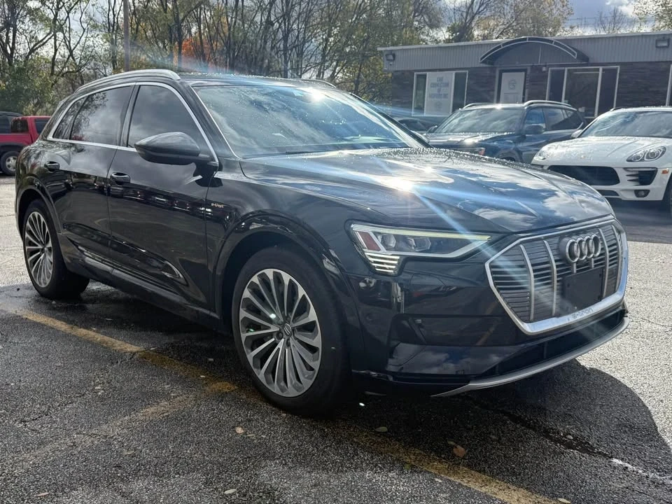 2019 Audi e-tron - Image 3 of 8