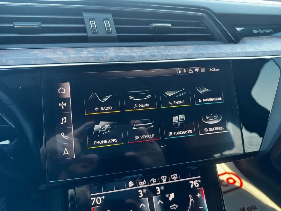 2019 Audi e-tron - Image 11 of 20