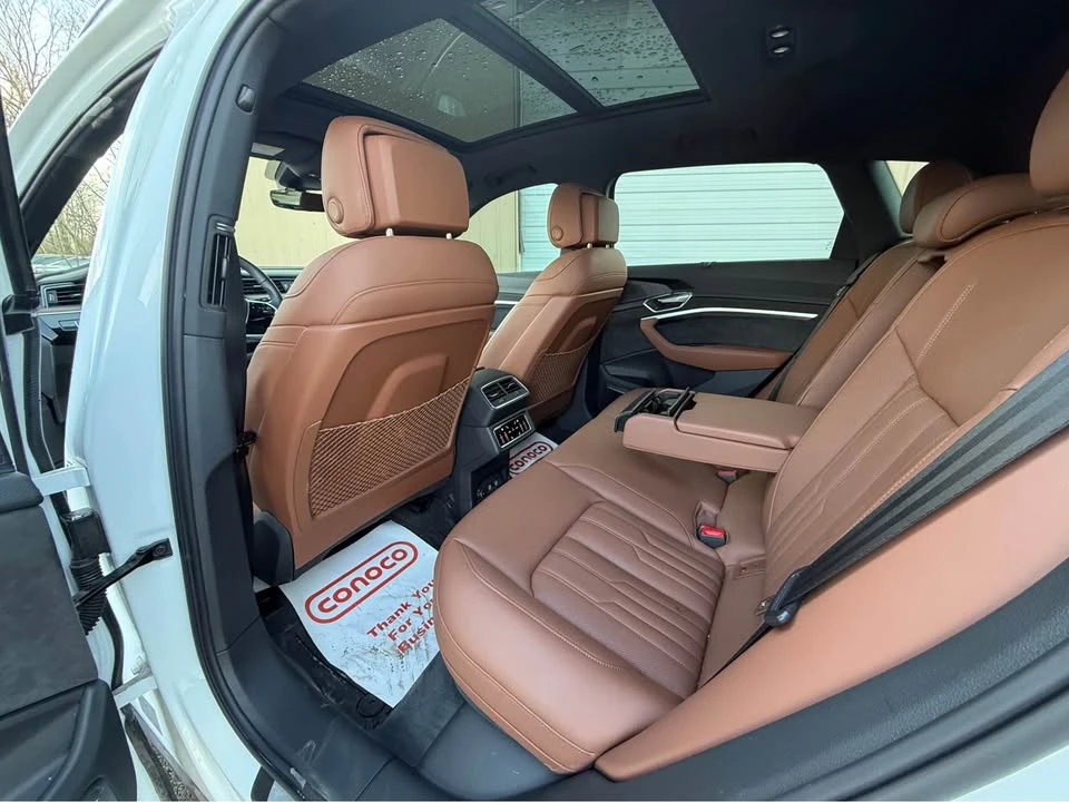 2019 Audi e-tron - Image 7 of 20