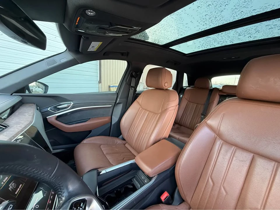 2019 Audi e-tron - Image 5 of 20