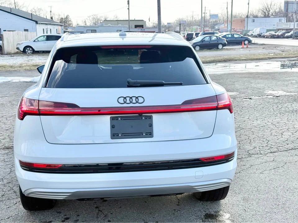 2019 Audi e-tron - Image 3 of 20